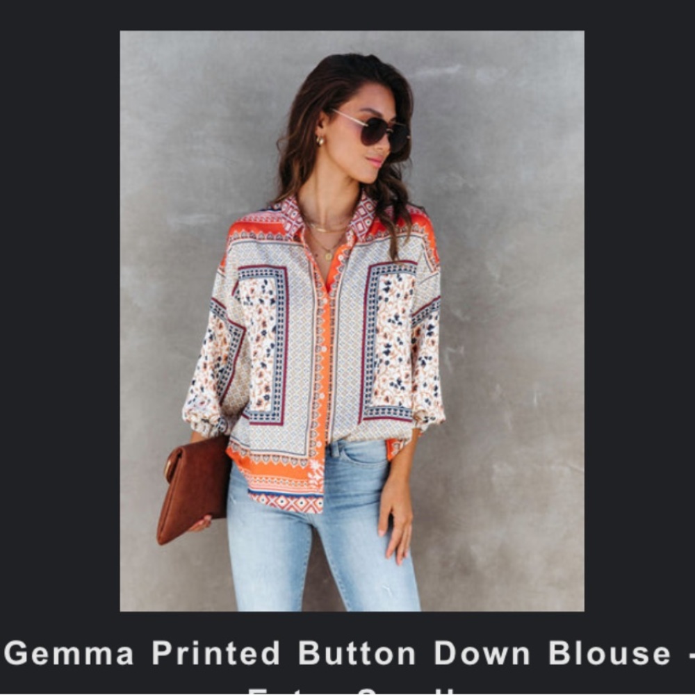 NWT printed button down top. Size XS